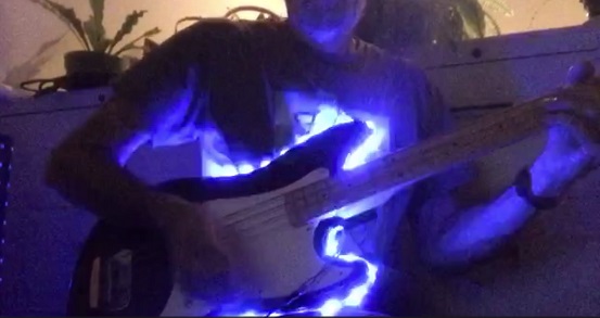 Chameleon Bass wrap-around leds